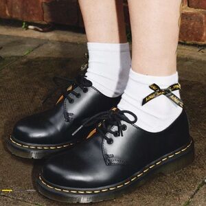 Dr. Martens M/L White Organic Cotton Blend Short Ankle Bow Socks